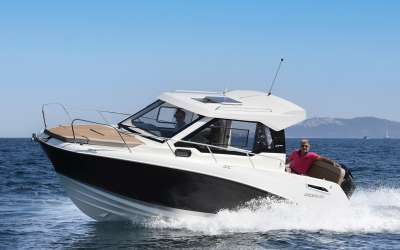 Quicksilver Activ 675 Weekend